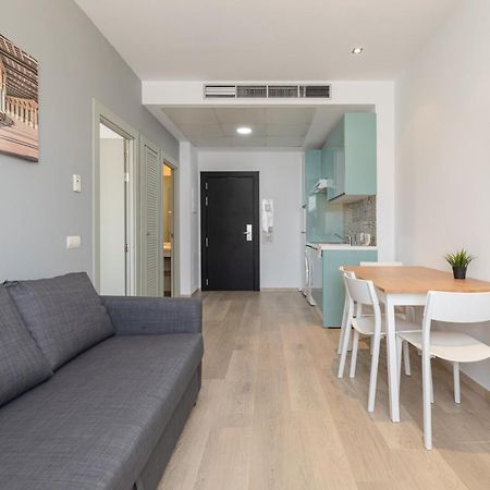 Apartment With Free Parking And Pool Bormujos Esterno foto