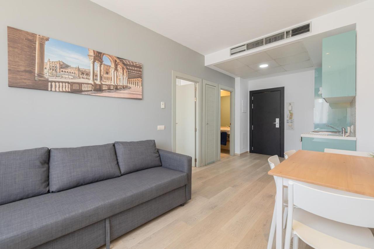 Apartment With Free Parking And Pool Bormujos Esterno foto