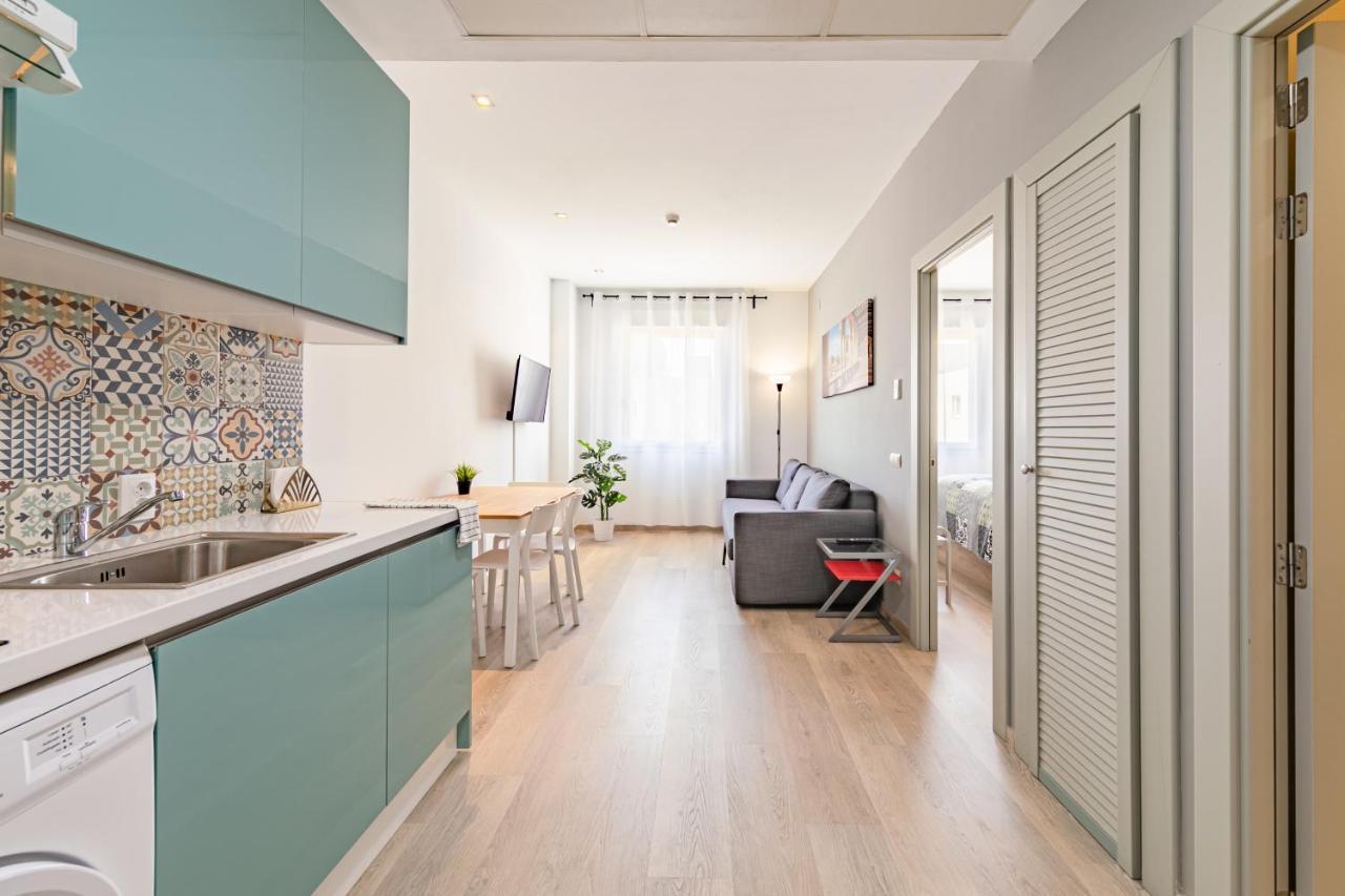 Apartment With Free Parking And Pool Bormujos Esterno foto