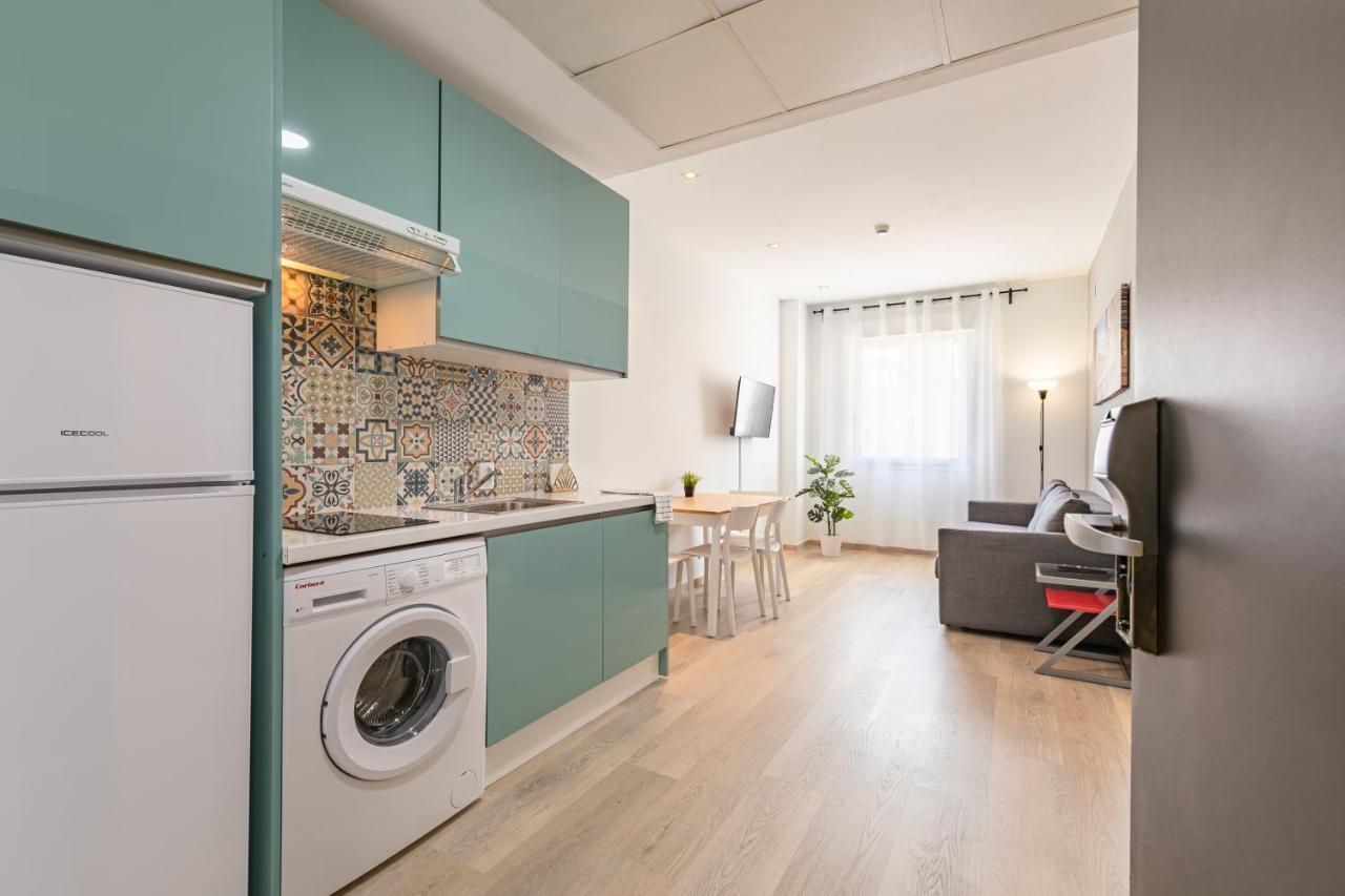 Apartment With Free Parking And Pool Bormujos Esterno foto