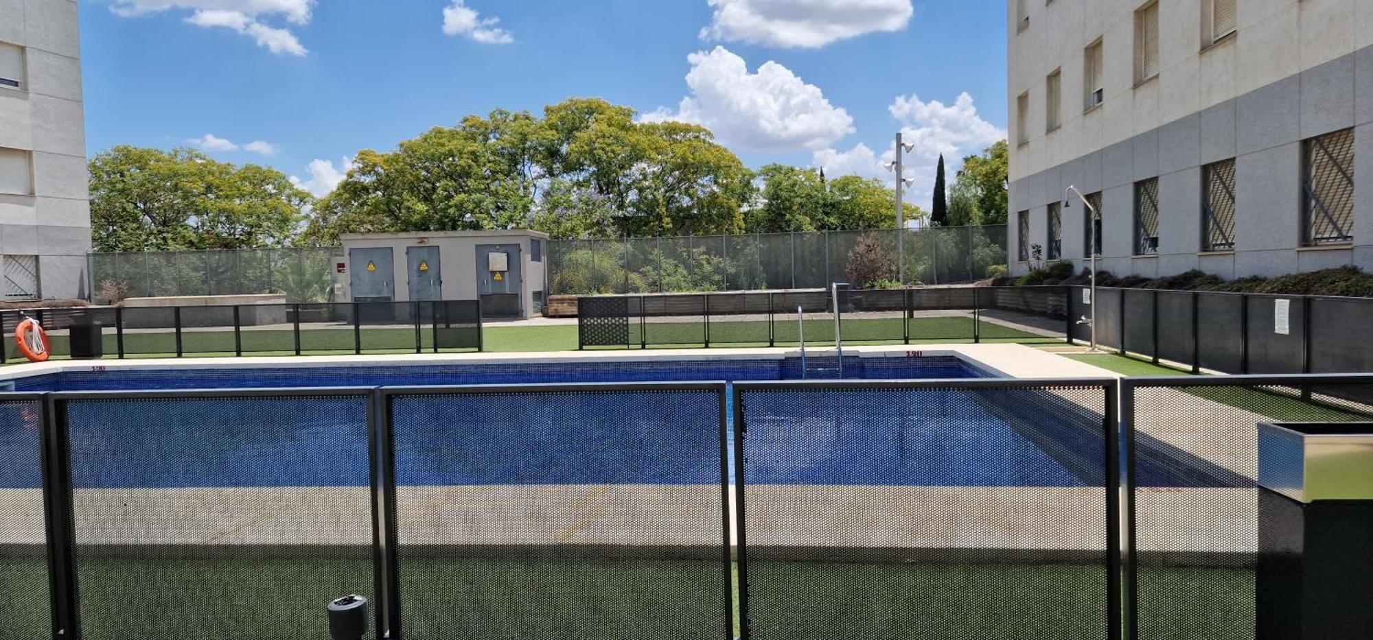 Apartment With Free Parking And Pool Bormujos Esterno foto